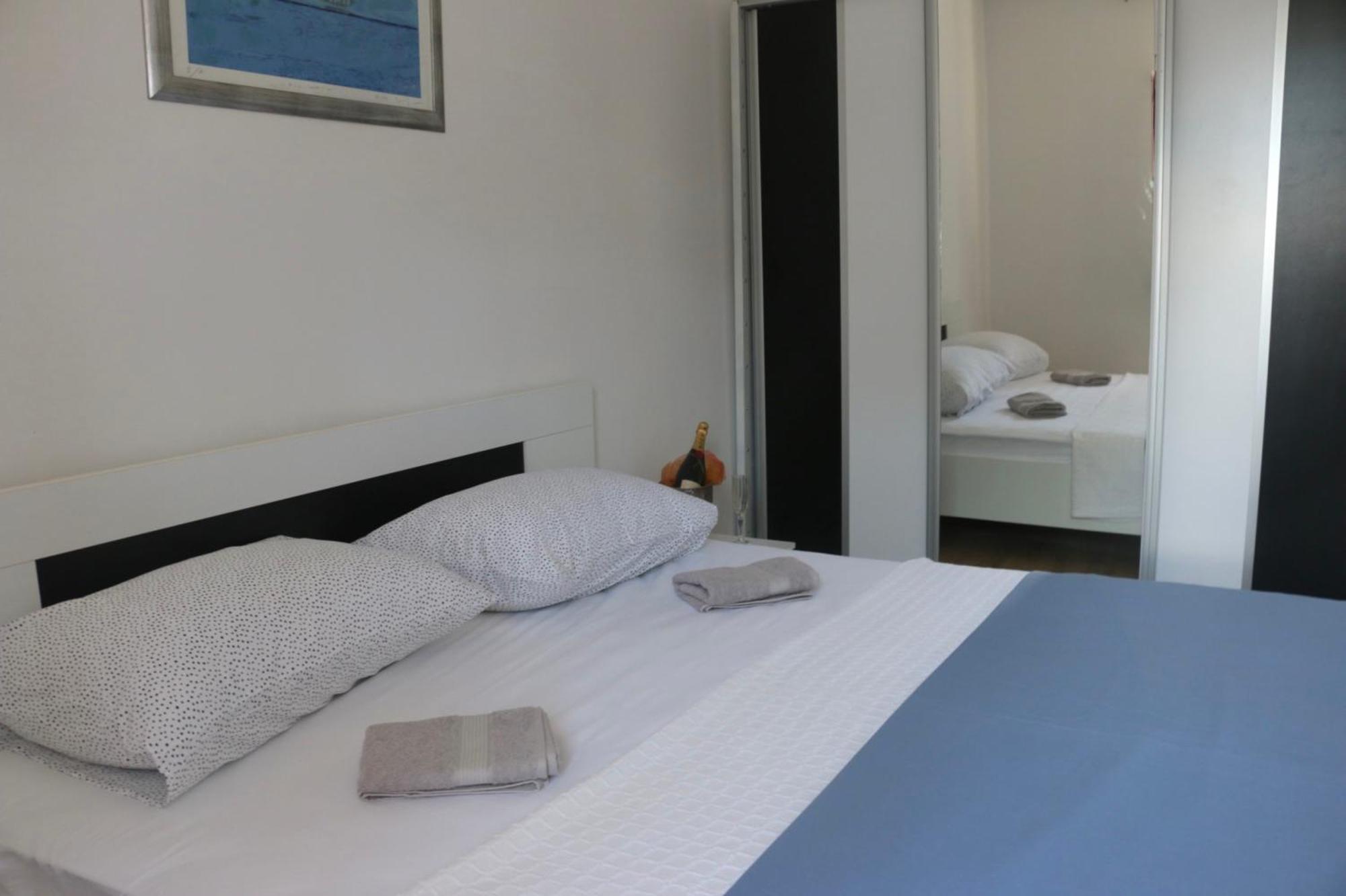 Beachfront Apartment Drazen, With Garden And Parking Split Exterior foto