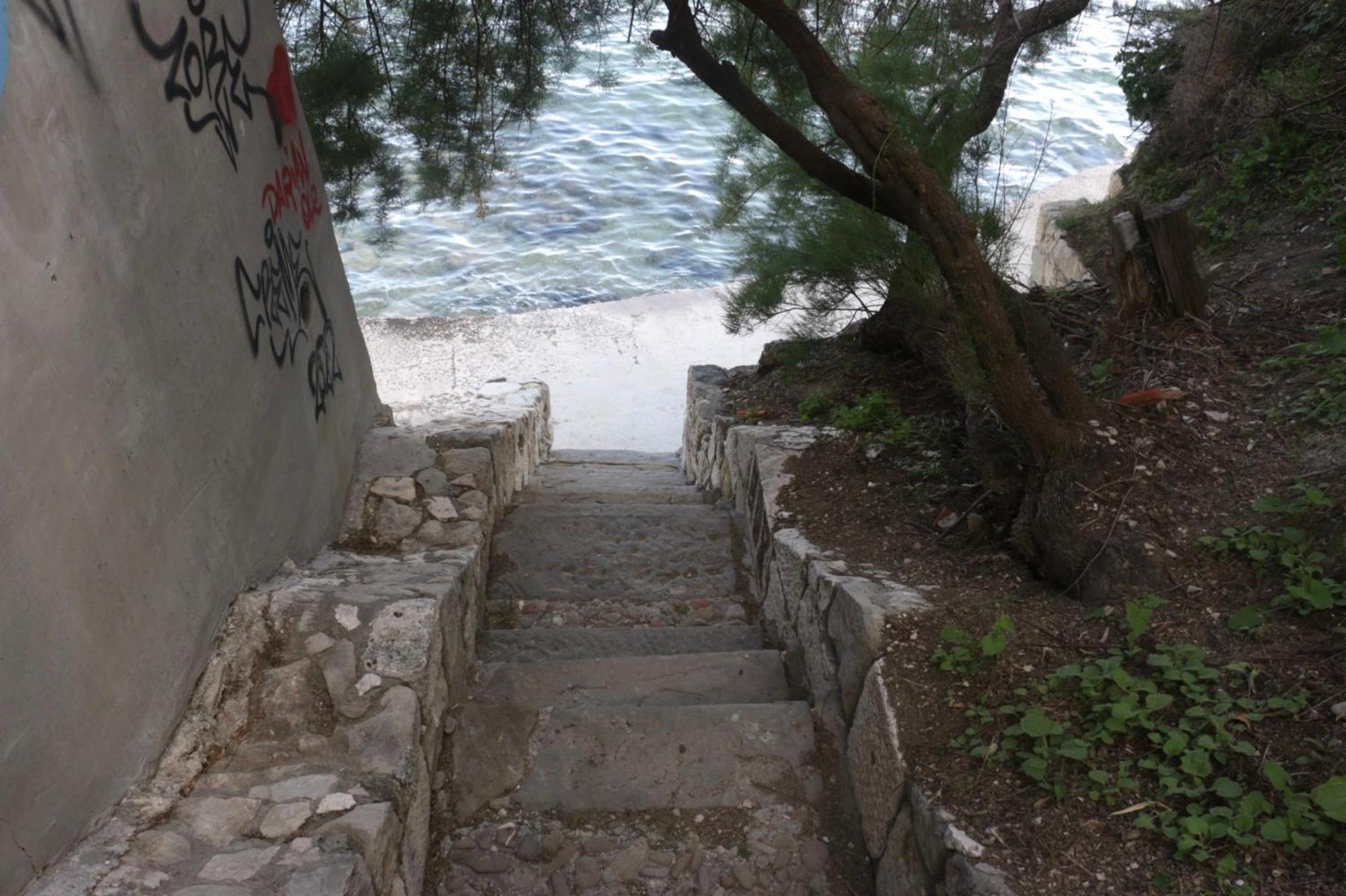 Beachfront Apartment Drazen, With Garden And Parking Split Exterior foto