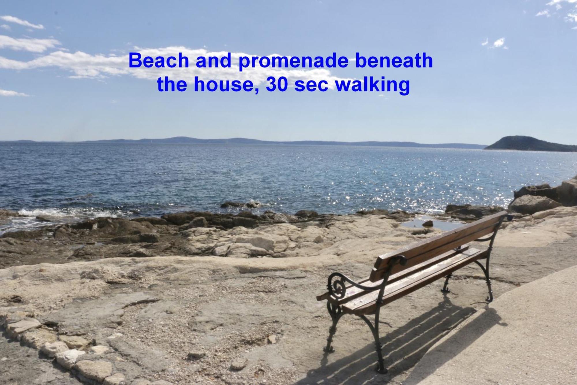 Beachfront Apartment Drazen, With Garden And Parking Split Exterior foto