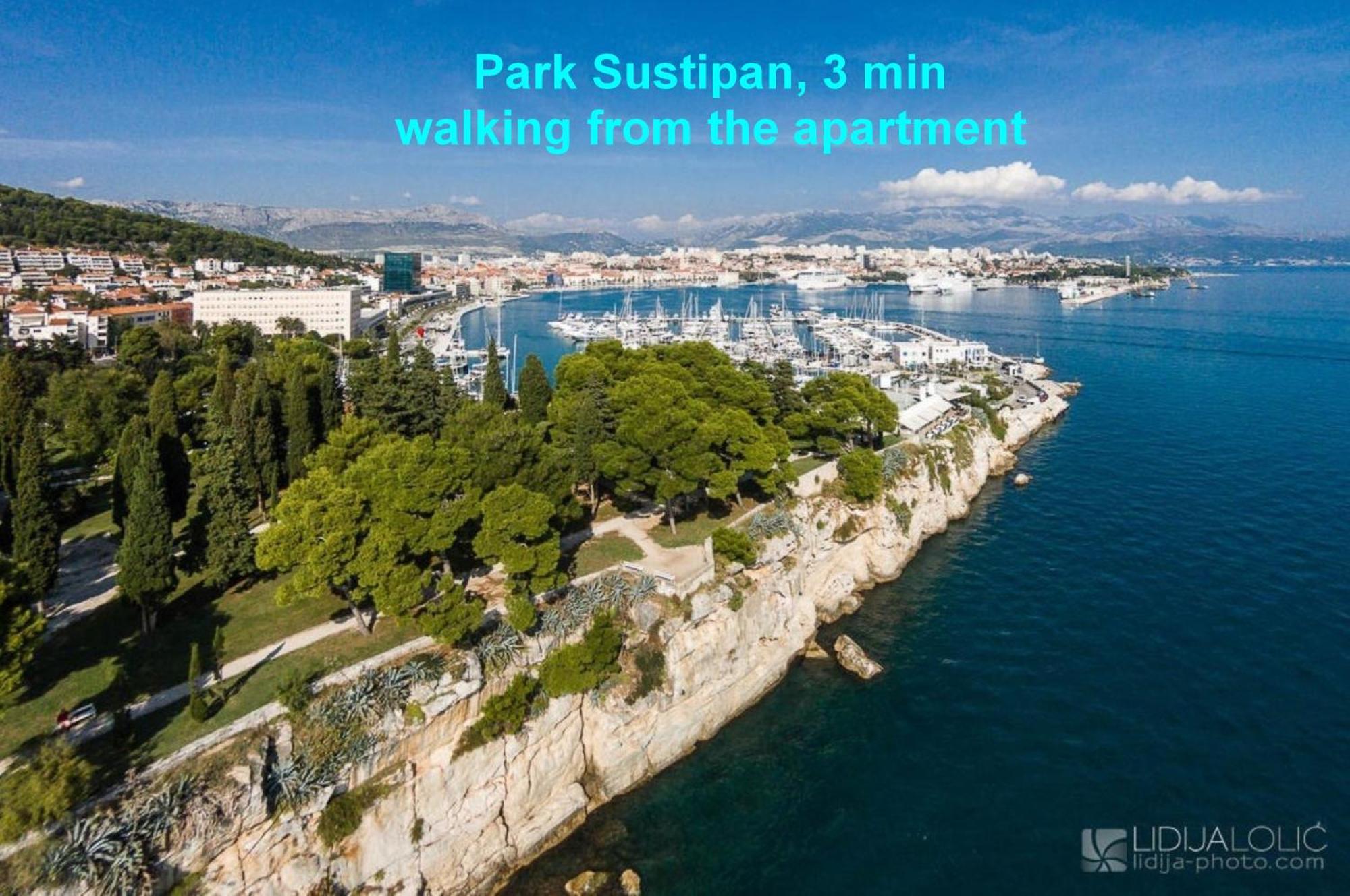 Beachfront Apartment Drazen, With Garden And Parking Split Exterior foto