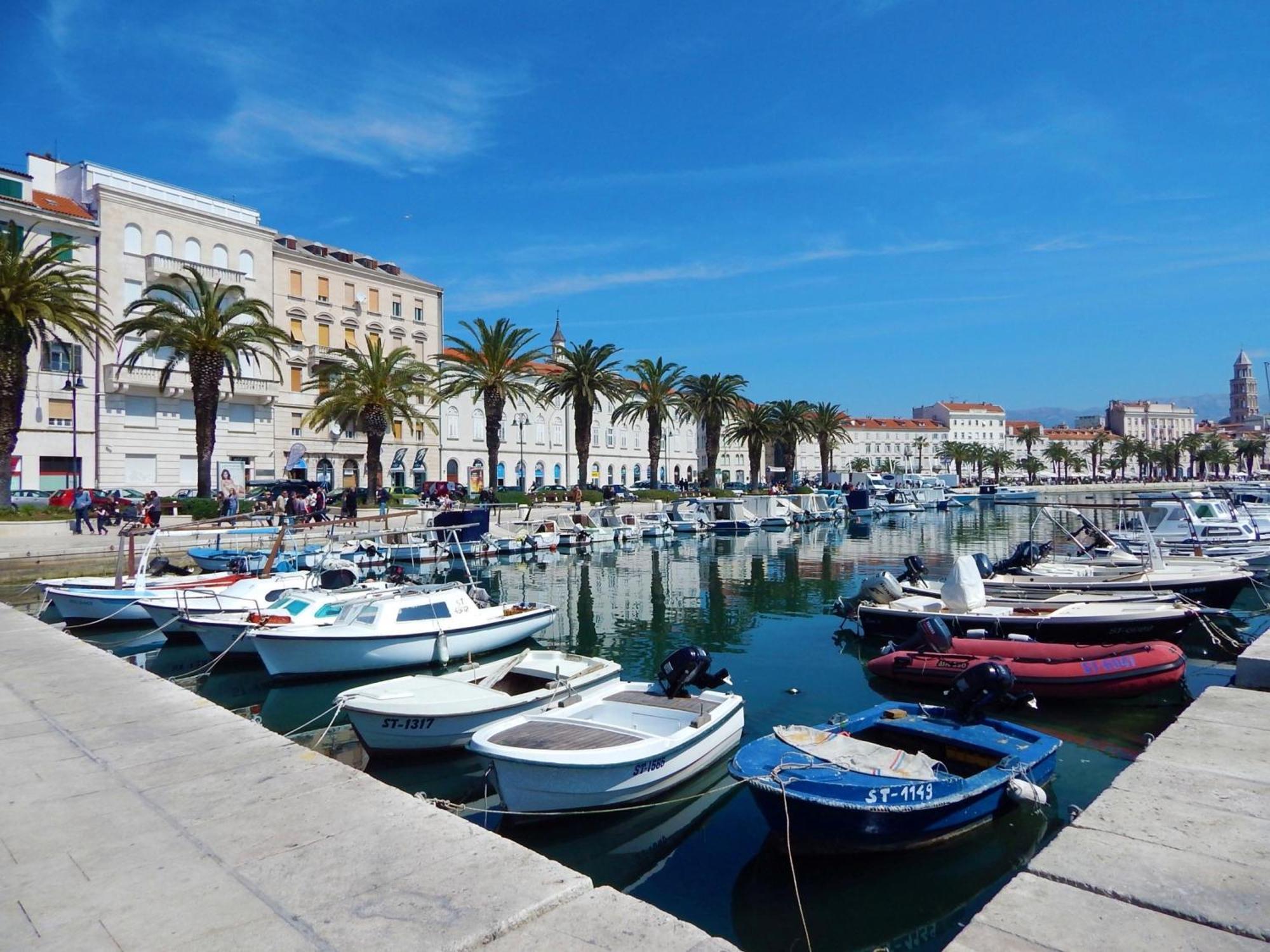Beachfront Apartment Drazen, With Garden And Parking Split Exterior foto