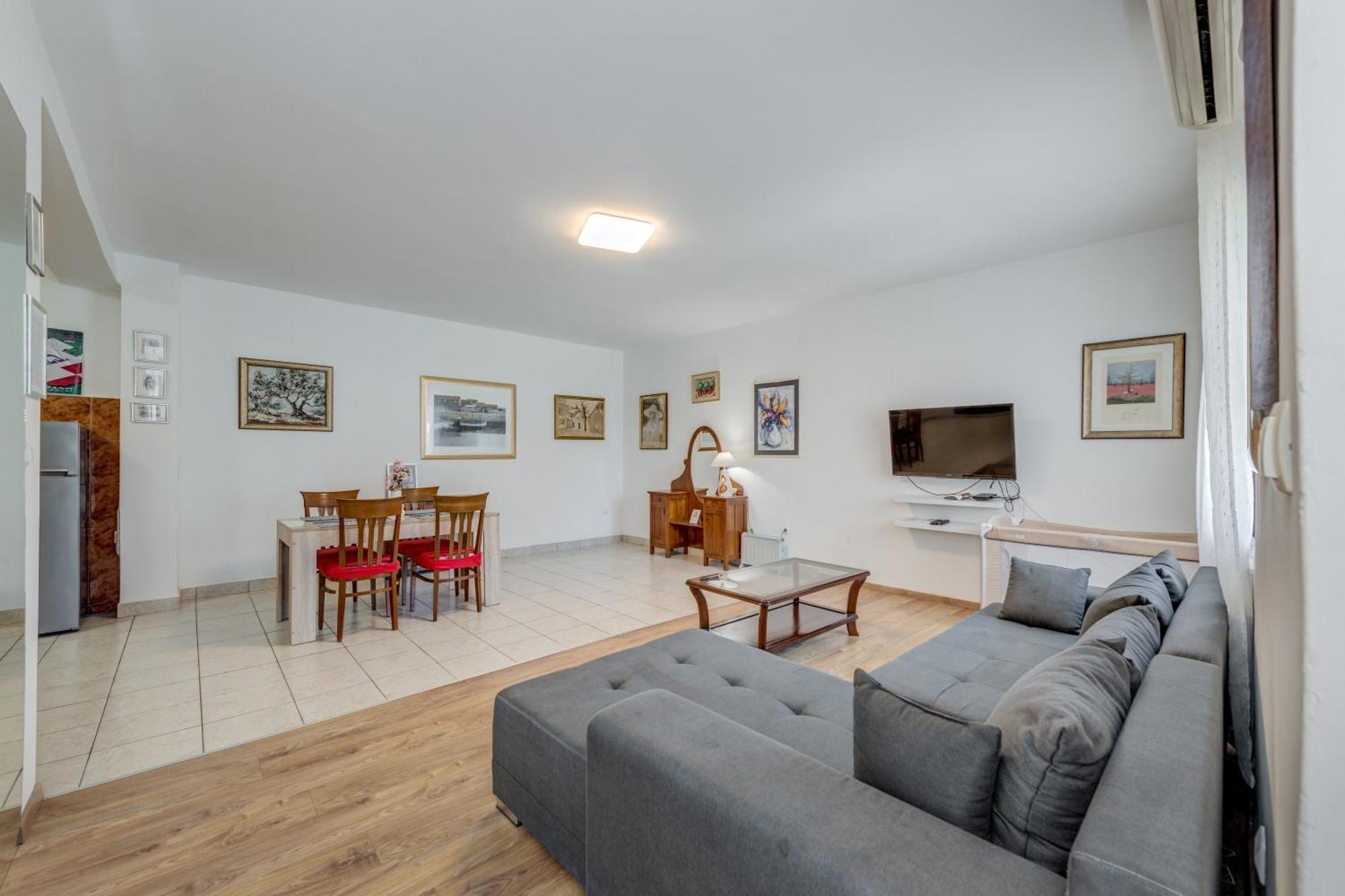 Beachfront Apartment Drazen, With Garden And Parking Split Exterior foto